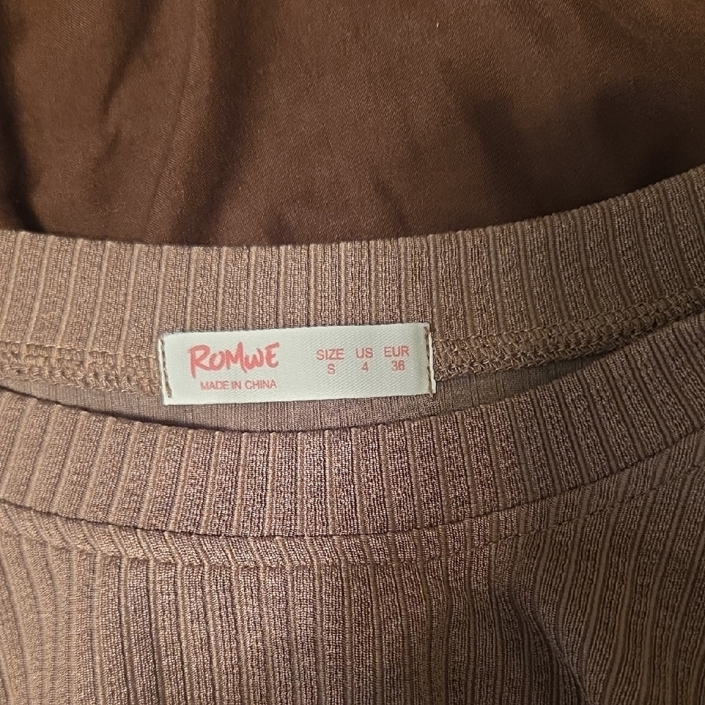 5 ROMWE Ribbed Tops - Picture 2 of 7